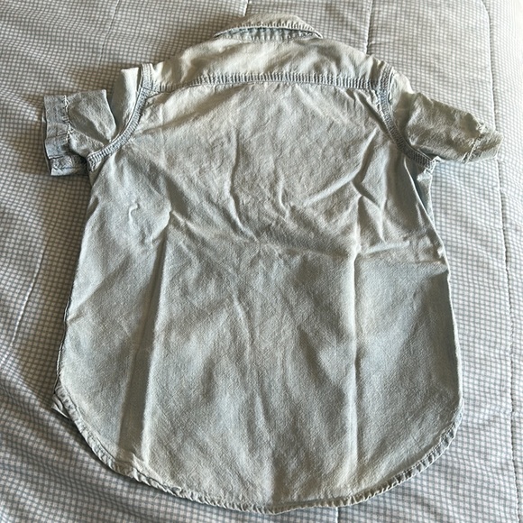 Gap Kids S/S Light Denim Shirt - Picture 4 of 4